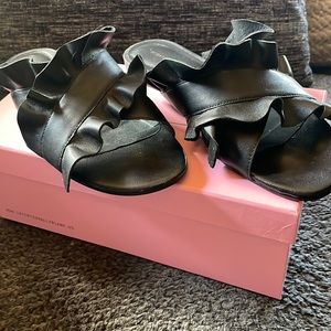 Womens black leather slide